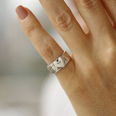 Kalp Serçe Parmak Gümüş Yüzük