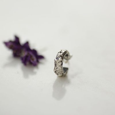 Dokulu Minik Tek Halka Küpe